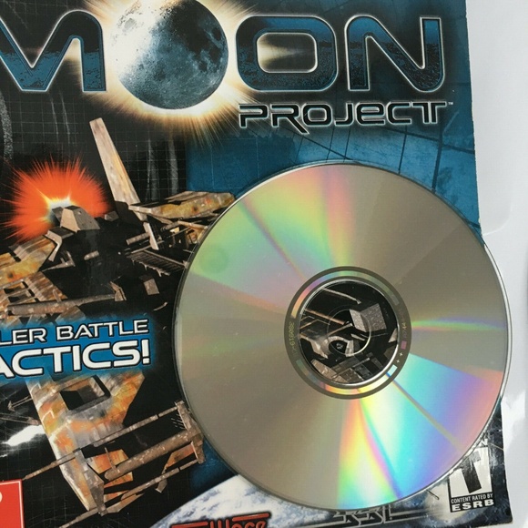 Moon Project PC 2001 Complete in Box Strategy Guide Windows 95 / 98/ ME - Picture 8 of 10